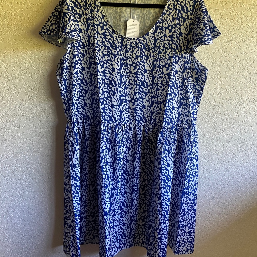 Cute light summer dress. XL